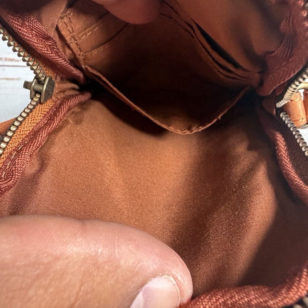 Marta Ponti Cognac Tan Genuine Leather Crossbody Phone Bag Made in Portugal - Picture 5 of 5